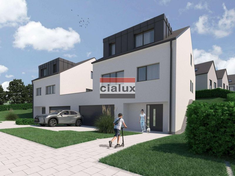 Semi-detached house with 3 rooms to sell in Holtz