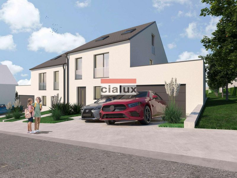 Semi-detached house with 3 rooms to sell in Holtz