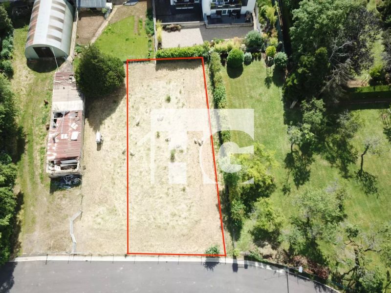 Land to sell in Hassel