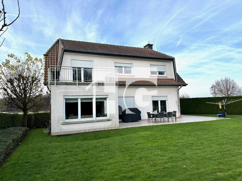 House with 4 rooms to sell in Goetzingen