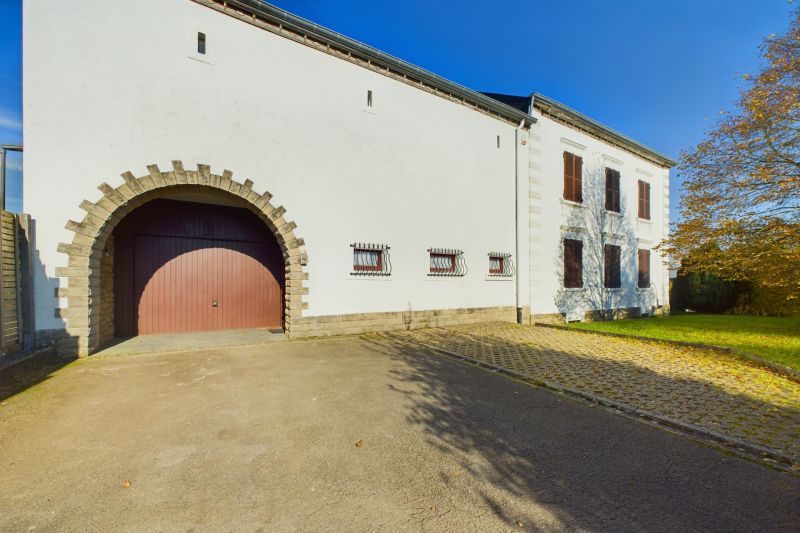 House with 6 rooms to sell in Nospelt