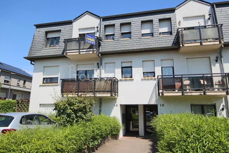Apartment with 2 rooms to sell in Lintgen