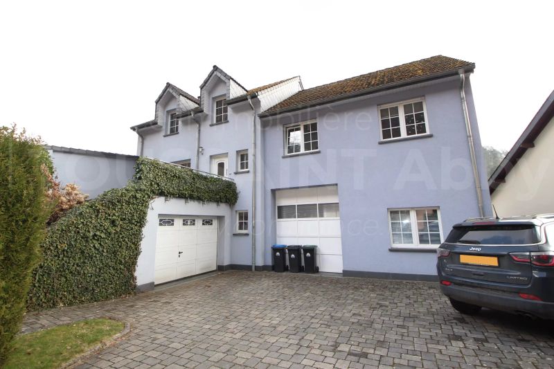 House with 4 rooms to sell in Vianden