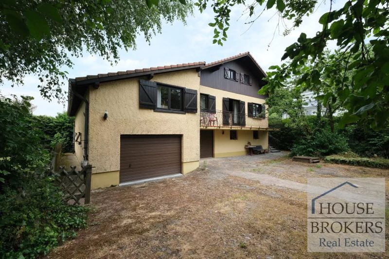 House with 5 rooms to sell in Heisdorf