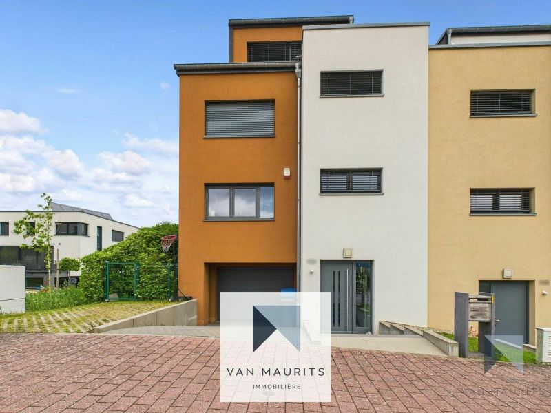 House with 4 rooms to sell in Niederanven