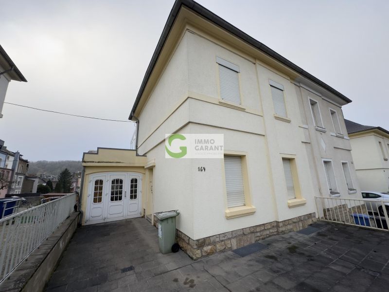 Semi-detached house with 2 rooms to sell in Oberkorn