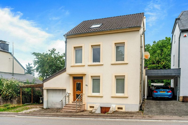 House with 2 rooms to sell in Helmsange