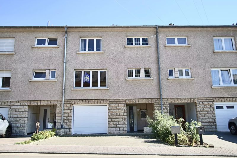 House with 3 rooms to sell in Helmsange