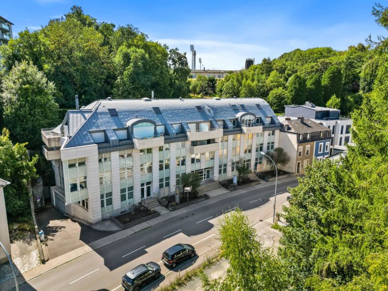 Office to sell in Luxembourg-Rollingergrund