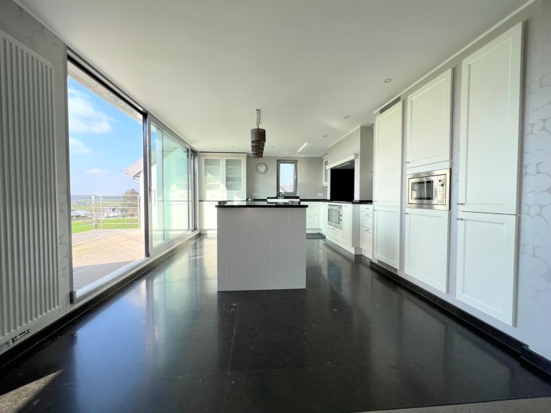 Penthouse with 3 rooms to sell in Hassel