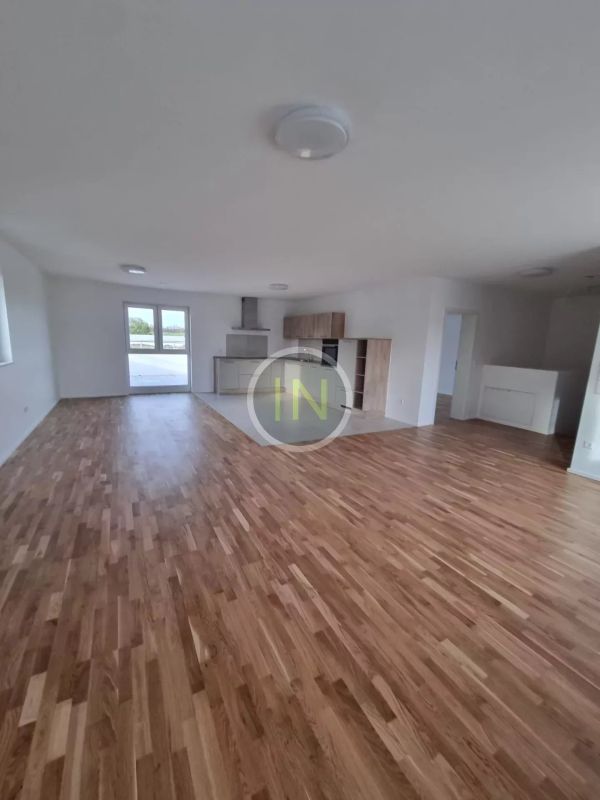 Duplex with 3 rooms to sell in Buschdorf