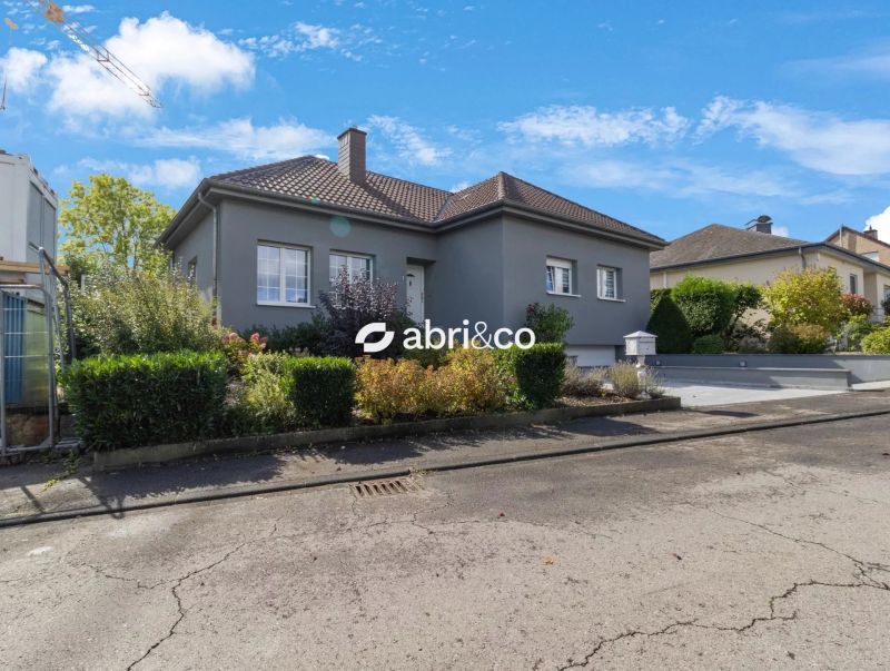 House with 5 rooms to sell in Aspelt