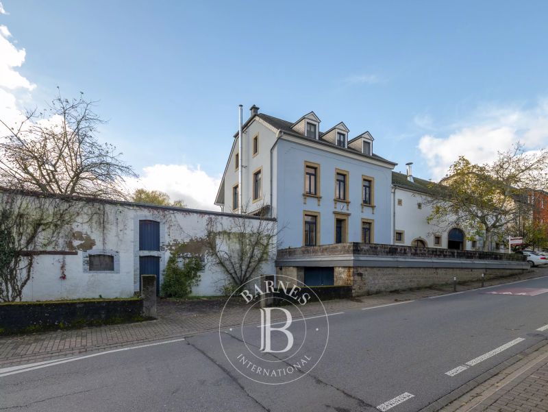 Village house with 4 rooms to sell in Itzig