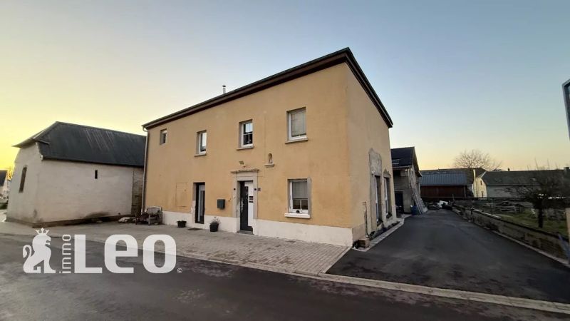 House with 5 rooms to sell in Eschdorf