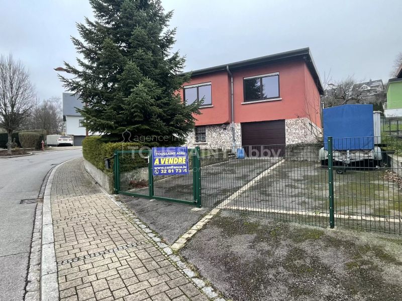 House with 1 room to sell in Colmar-Berg