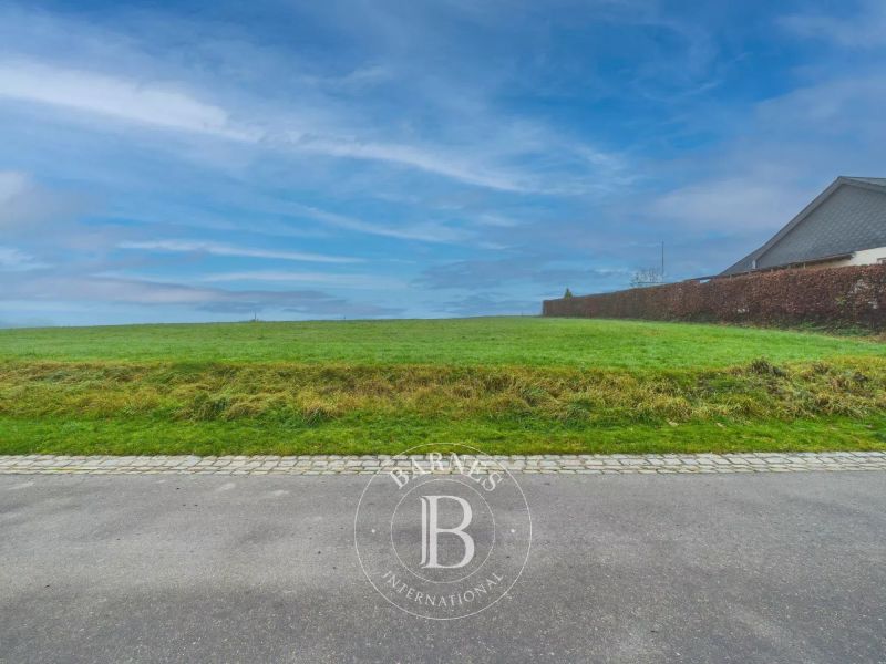 Building land to sell in Baschleiden