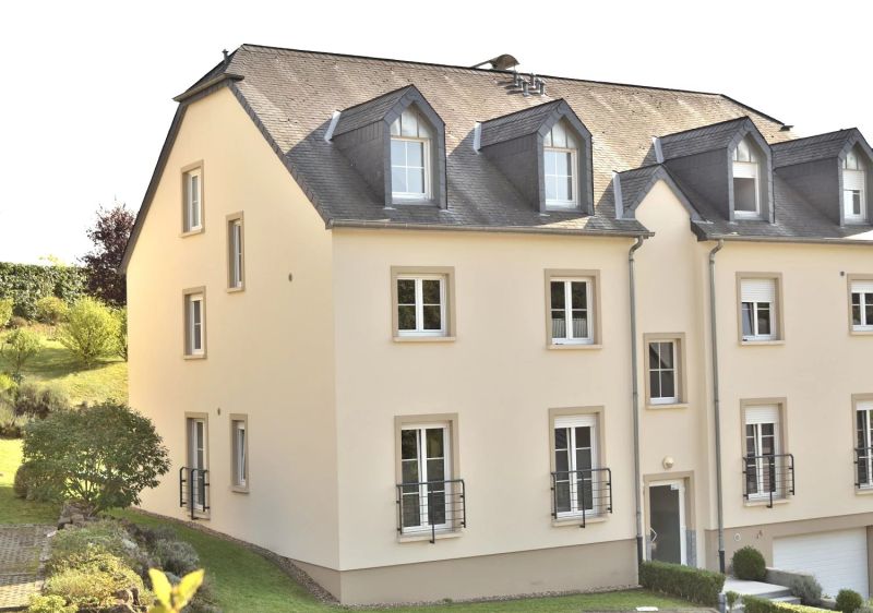Apartment with 3 rooms to sell in Hobscheid
