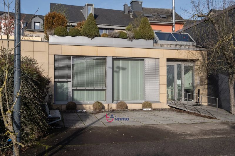 Office to sell in Mersch