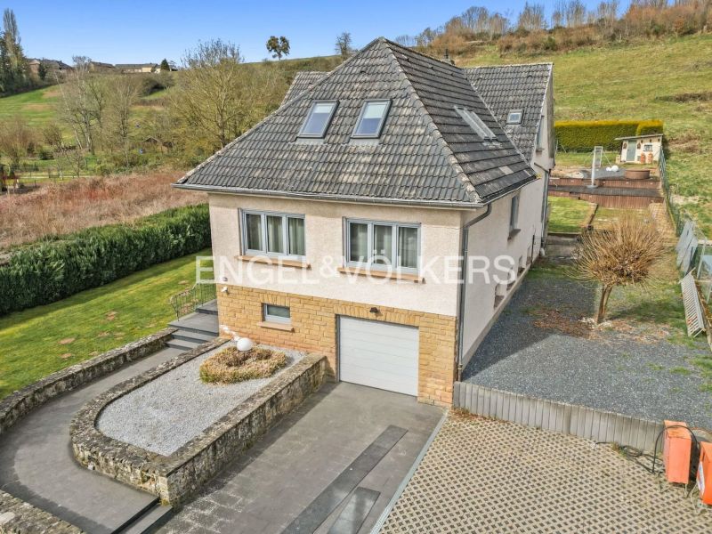 House with 4 rooms to sell in Bissen