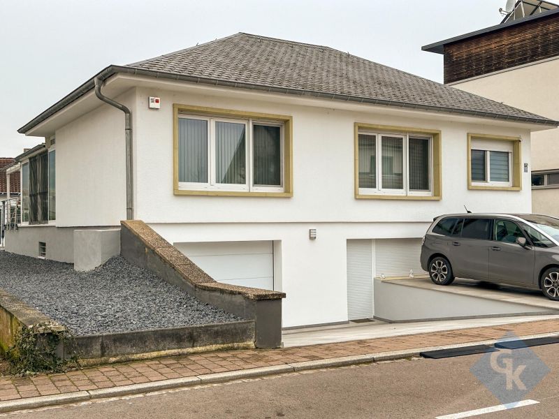 House with 4 rooms to sell in Ingeldorf