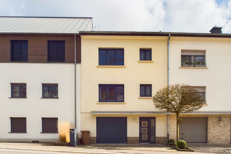 House with 3 rooms to sell in Itzig