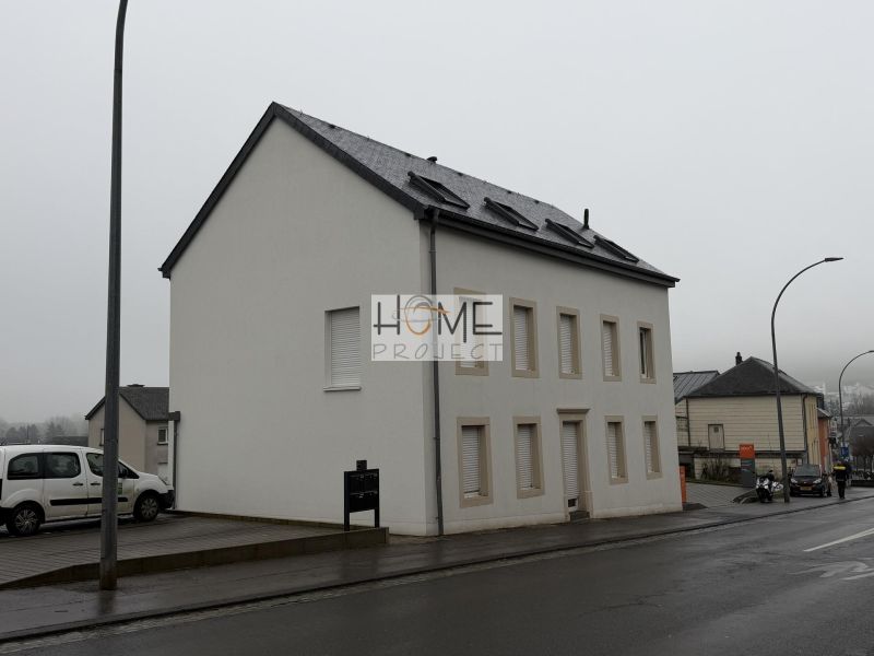 Duplex with 2 rooms to sell in Niederfeulen
