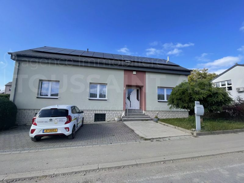 House with 3 rooms to sell in Angelsberg