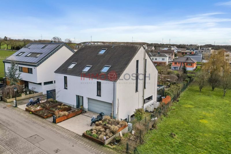 House with 5 rooms to sell in Aspelt