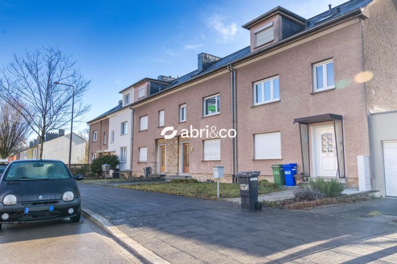 Semi-detached house with 2 rooms to sell in Luxembourg-Cessange