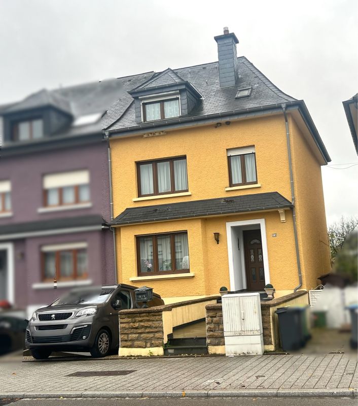House with 5 rooms to sell in Sandweiler