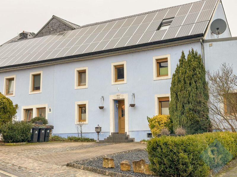 House with 4 rooms to sell in Niederfeulen