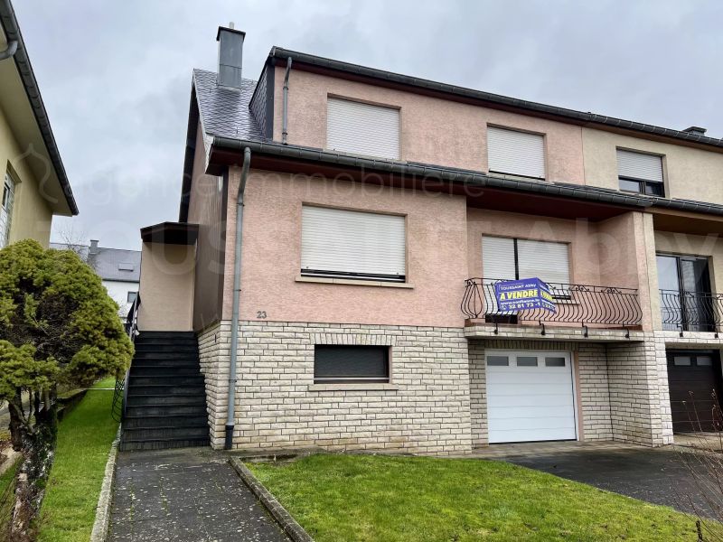 House with 2 rooms to sell in Clemency