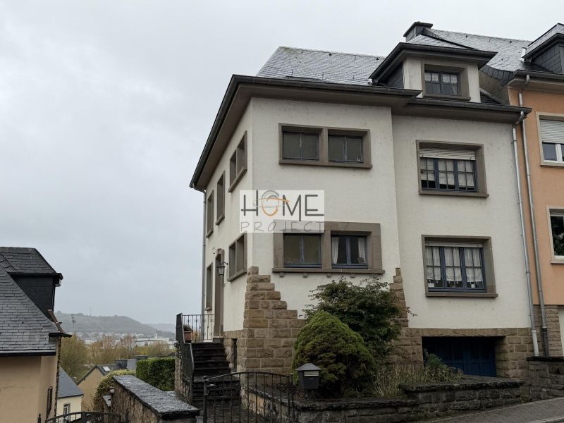 Semi-detached house with 5 rooms to sell in Ettelbruck
