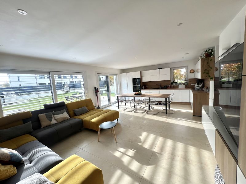 Semi-detached house with 4 rooms to sell in Garnich