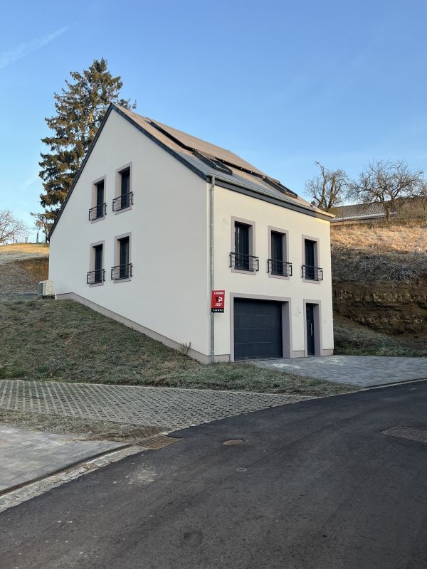 House with 4 rooms to sell in Waldbillig