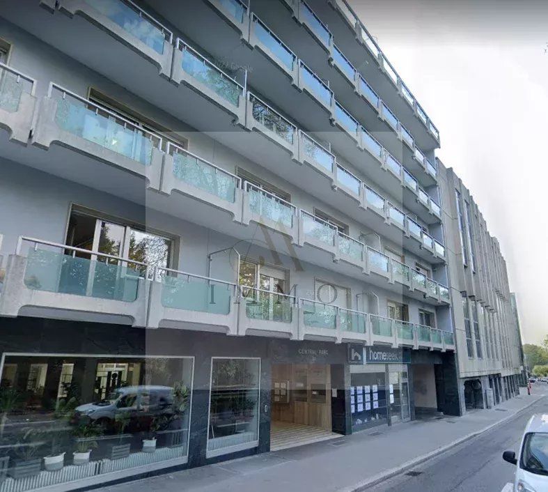 Office to sell in Luxembourg-Ville-Haute