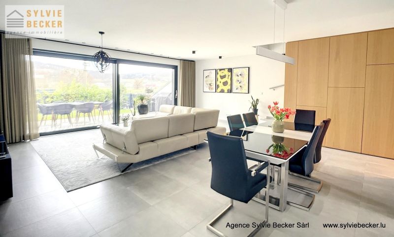 House with 4 rooms to sell in Lorentzweiler