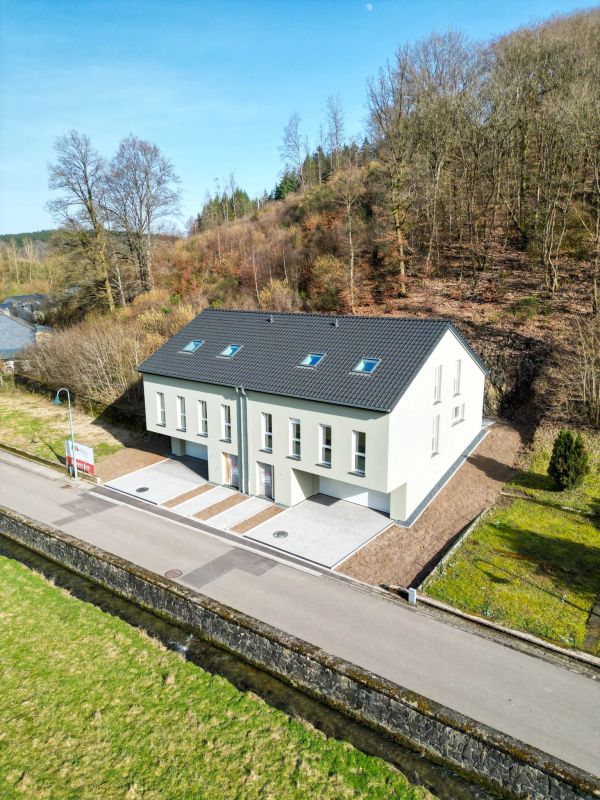 House with 4 rooms to sell in Arsdorf