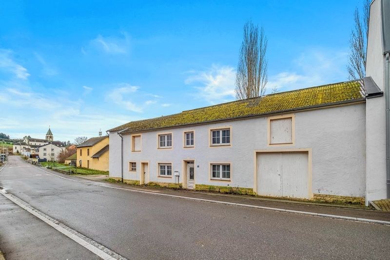 House with 2 rooms to sell in Lenningen